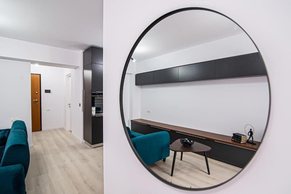 City Center Accomodation- 401 Resita Bagian luar foto